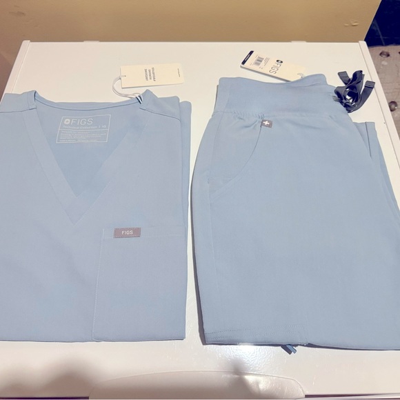 Figs Other - Figs scrubs set.